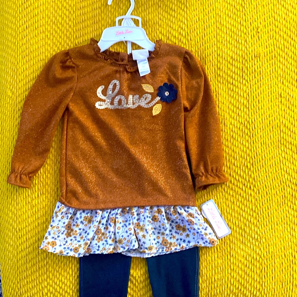Brand New 2 piece great for the fall!!!